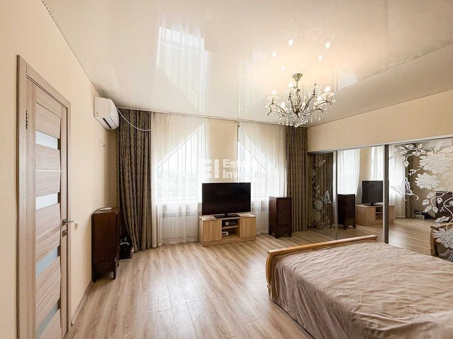 Продам 2 поверховий будинок у с. Тернова, вул. Лугова, 1