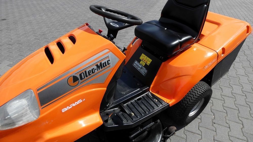 Traktorek kosiarka Oleo-Mac OM105J/22H B&S 2 Cylindry (250701.5) Baras