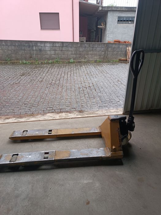 Porta paletes Comprido