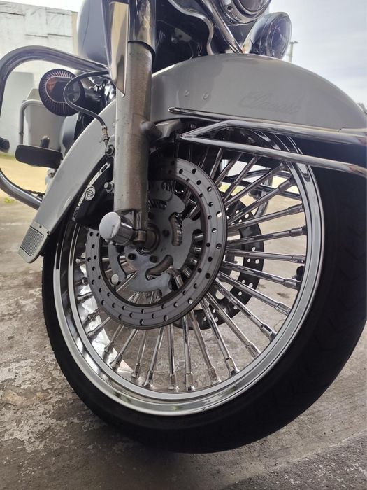 Harley eletra glide