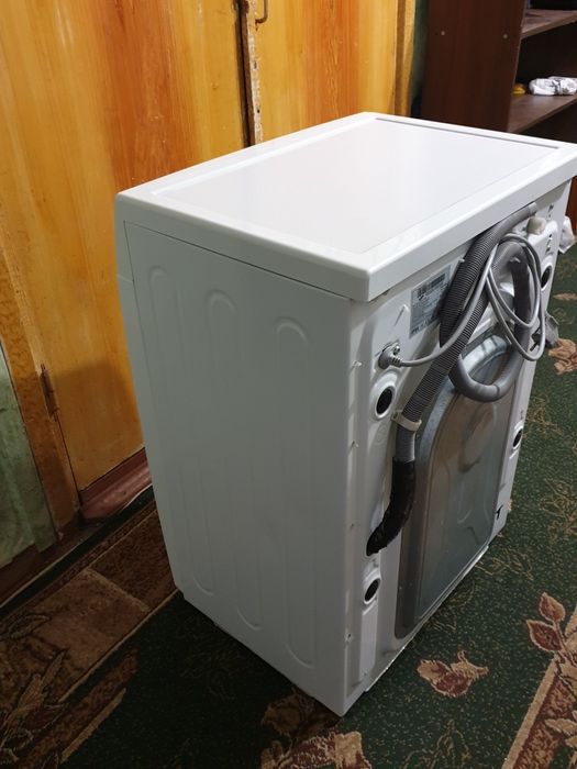 Продам пральнумашинку  Самсунг на 6 кг.Загрузки.