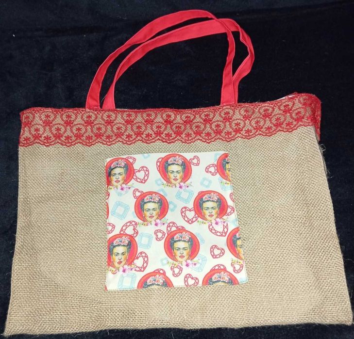 Bolsas artesanais de senhora- novas