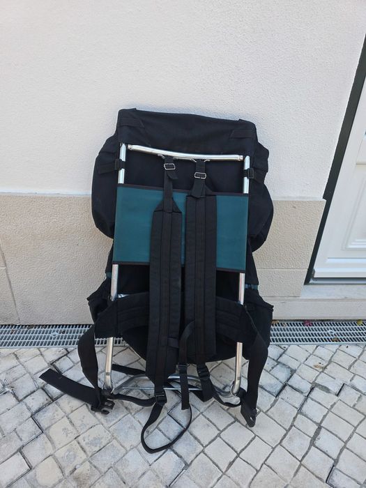 Mochila Visport 90L com estrutura externa em alumínio – Bom estado
