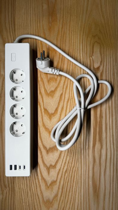 Розумний подовжувач Meross MSP844 Matter (4 розетки + 2×USB-A + 2×USB-C)