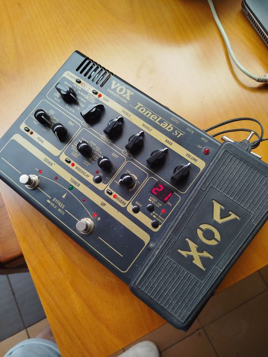 VOX TONELAB ST  processador de efeitos