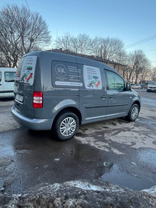 Volkswagen Caddy 2011