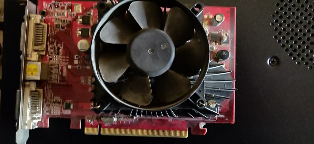 Продам видеокарту ATI Radeon X1600 PRO 256 MB