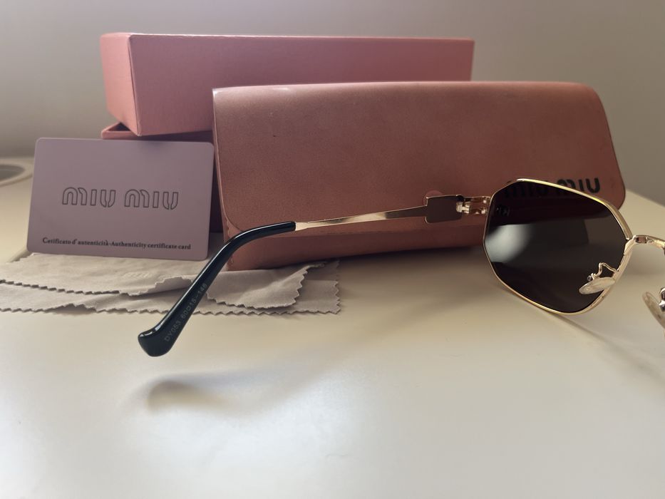 Oculos de sol Miu Miu