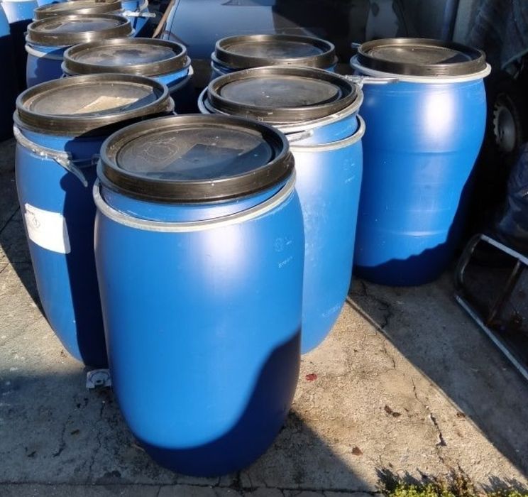 Vendo Bidons de plástico 30L , 60L, 120L e 250L c/ novos