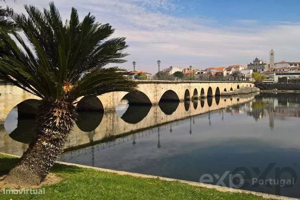 Projeto com licença de construção no centro histórico de Mirandela