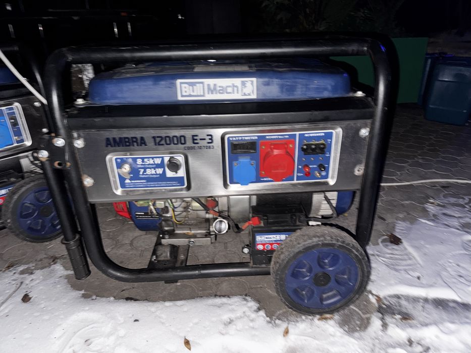 Генератор трифазний бензиновий BullMach 12000E-3 (7,8 / 8,5кВт)