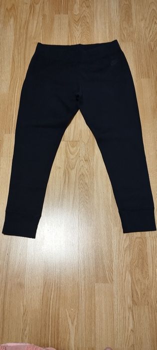 Штаны спортивные фирменые Nike.