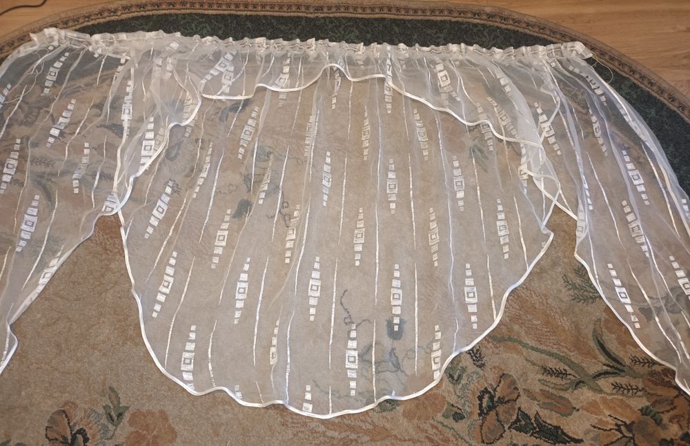 Firanka na taśmie marszczonej