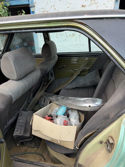 Розборка bmw e12