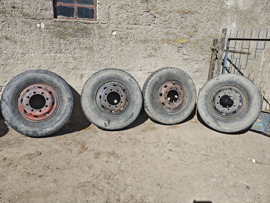 Koła 9.00 R20 przyczepa D50