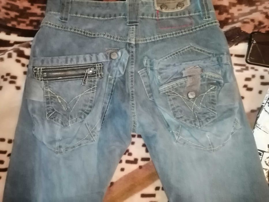 Джинсы Frankie Morello  ОСОБЫЙ СТИЛЬ