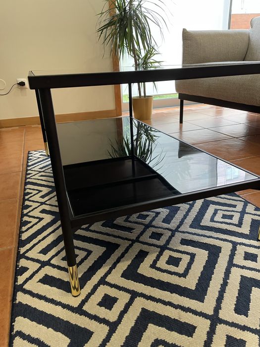 Mesa de centro (modelo ÄSPERÖD do IKEA)