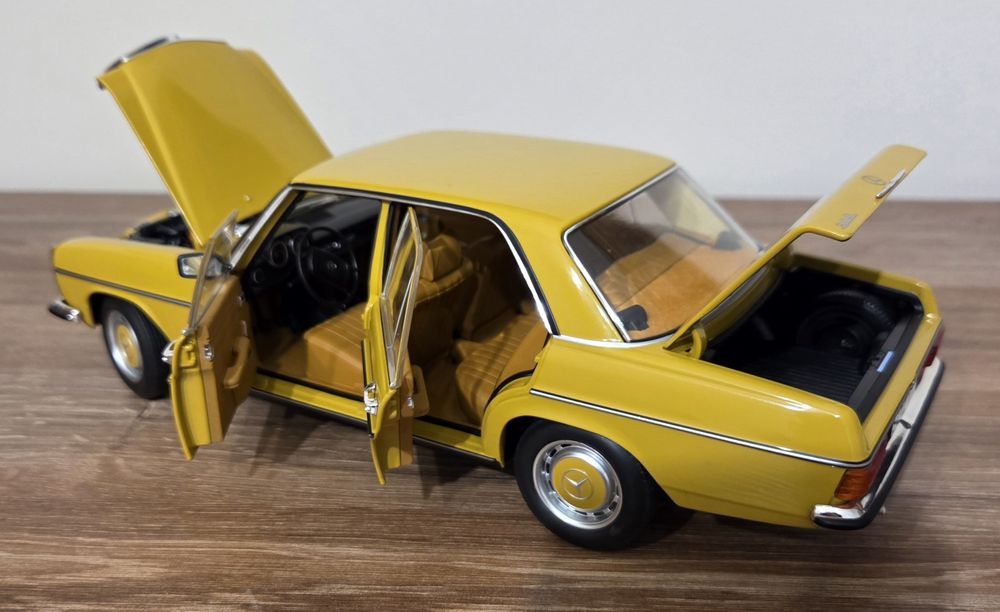 Mercedes W115 Norev 1:18 Yellow Bahama.