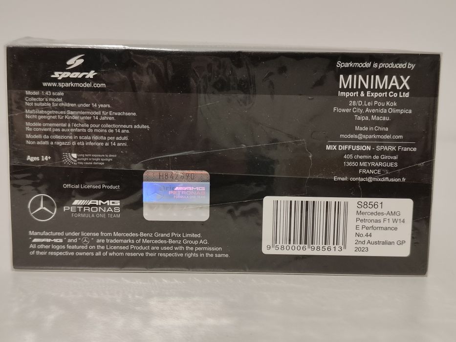 Mercedes F1 Spark S8561 Lewis Hamilton w skali 1:43 z 2023