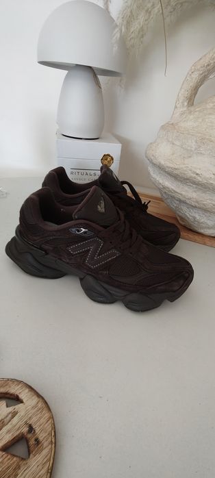 New Balance 39/24.5 brąz zamsz 9060