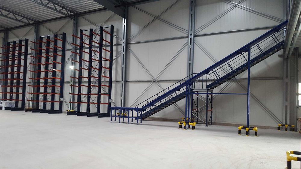 Консольний стелаж для складу