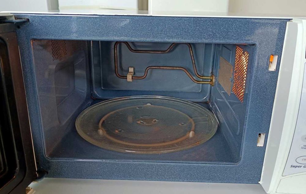 СВЧ, Микроволновая печь SAMSUNG PG831R.