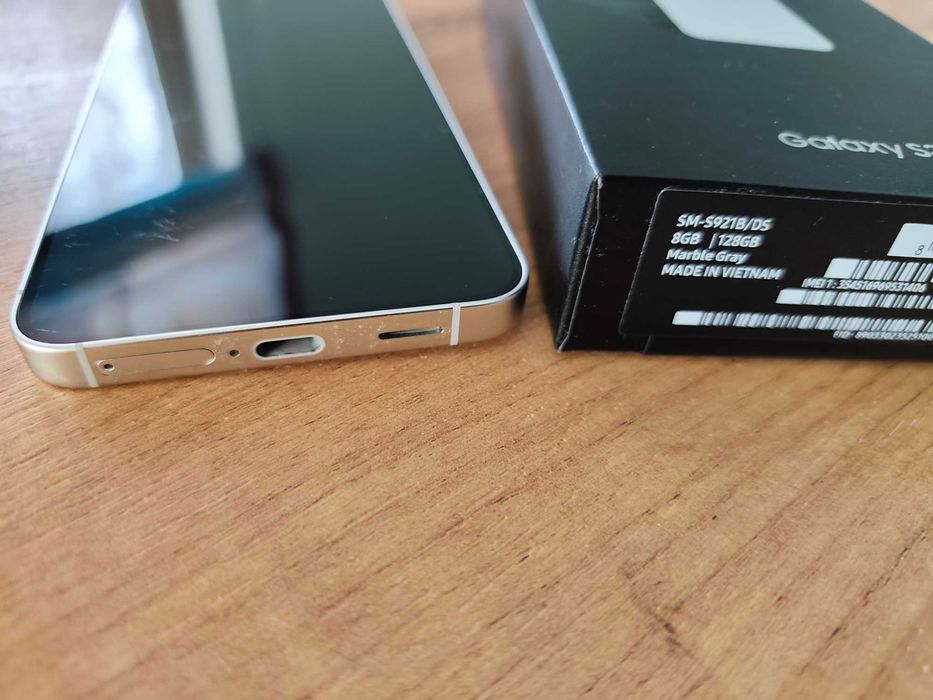 Samsung Galaxy S24 używany przez 6 miesięcy