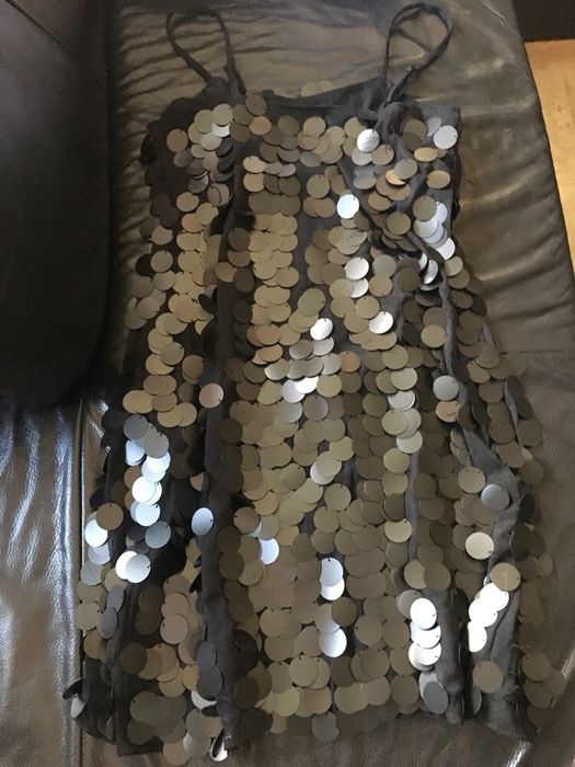 Czarna sukienka cekiny, cętki mieniąca się rozm m