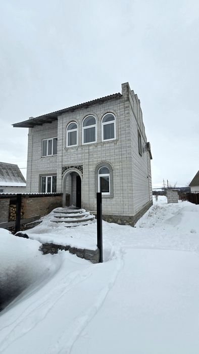 Продаж будинку м Тараща в сучасному ремонті