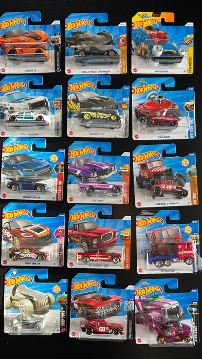 Hot Wheels likwidacja kolekcji, wszystko po 8