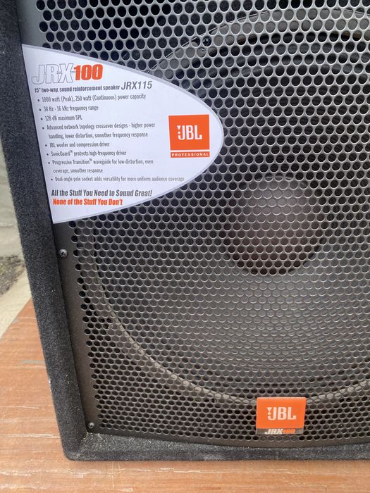 Акустическая система JBL JRX115 колонка