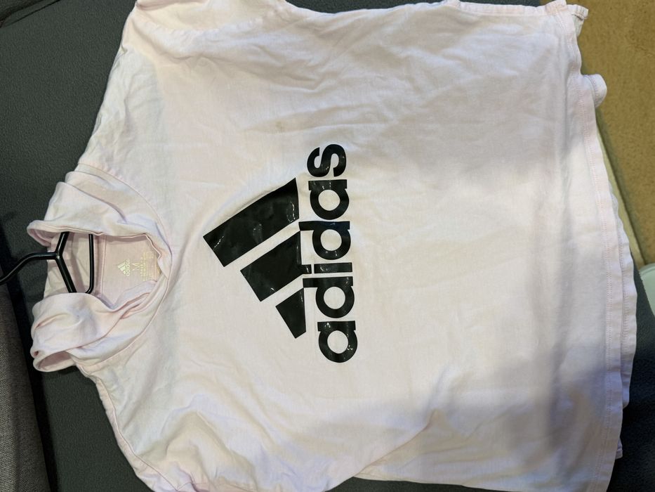 Продам жіночу кофту adidas