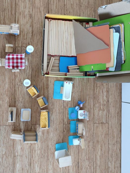 Casa de Bonecas de Madeira modular