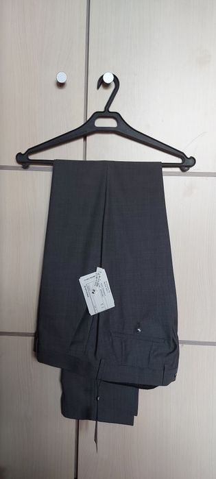 Nowe eleganckie spodnie MCNEAL z metką