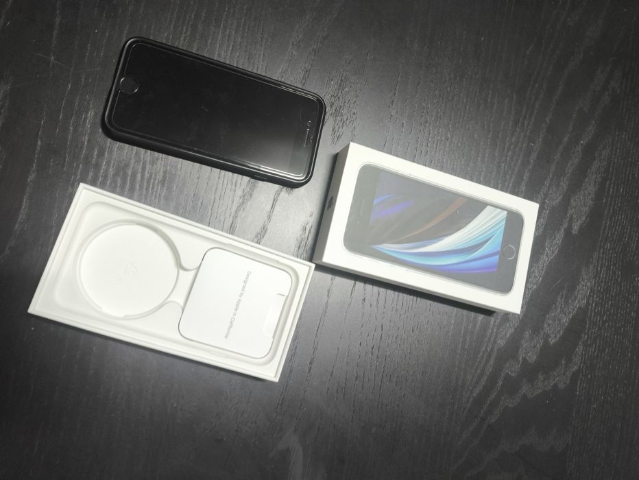 iPhone SE 2020 2ª geração 128GB