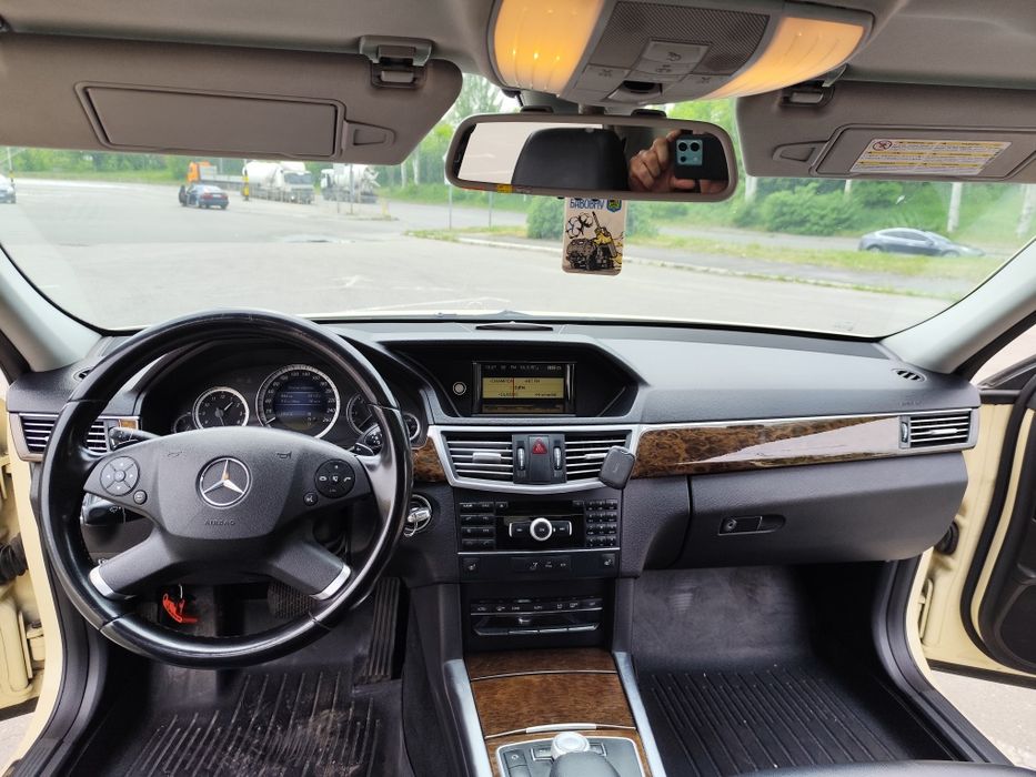 Mercedes Benz E-Class W212