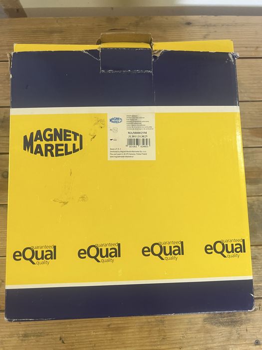 Паливний насос Magneti Marelli