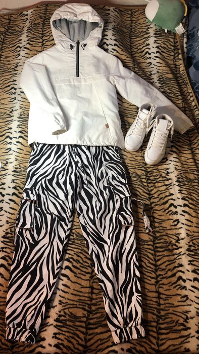 куртка Pull&Bear,Nike