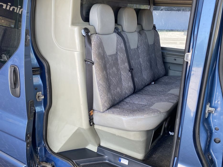 Продам Opel Vivaro 2.5 турбо дизель в идеальном состоянии