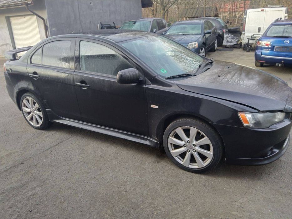 Капот для Mitsubishi Lancer 10 2007-2016 в наявності