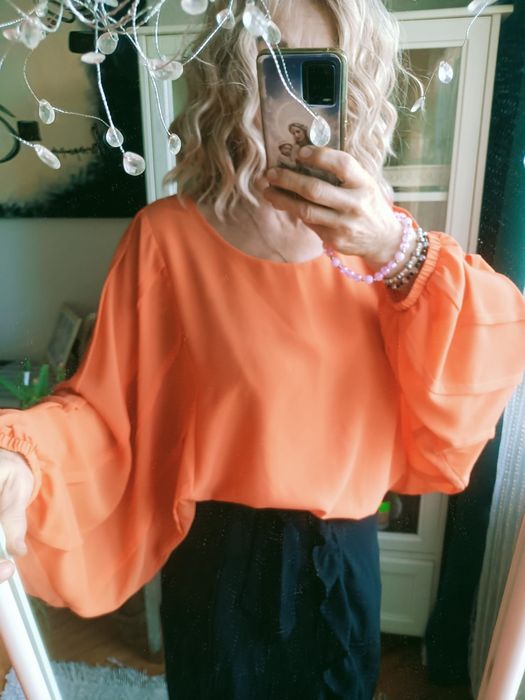Bluzka pomarańczowy roz S firma b.yung