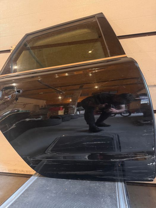 Drzwi Audi A6 C7 kombi prawy tył LY8X