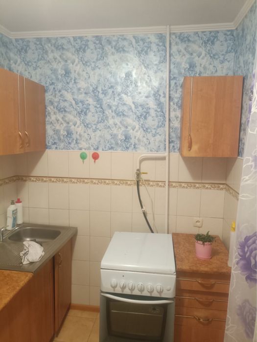 Продам 1к квартиру на Виставці