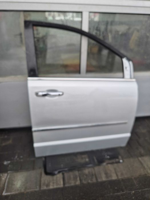 chrysler town country drzwi przednie prawe prawy przód lak PS2 srebrne