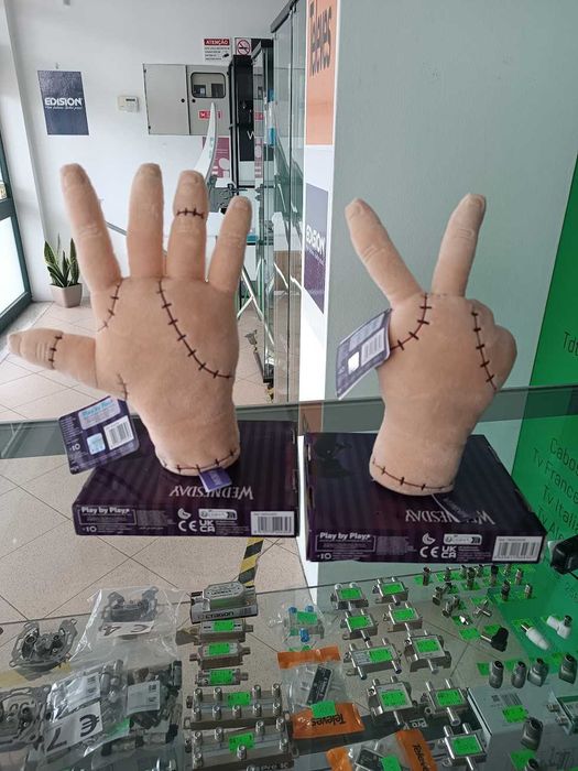 MEGA PROMO:Peluches Wednesday The Thing 25cm