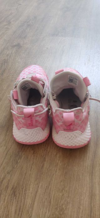 Sapatilhas Basquetebol adidas Harden cor de rosa