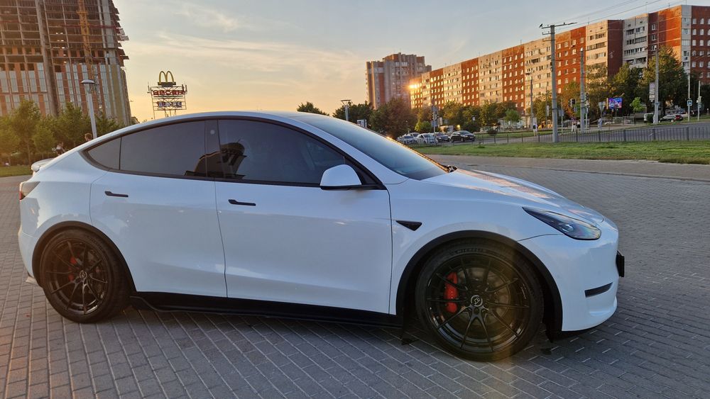 Tesla Model Y Performance