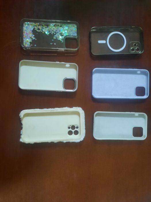 Чохли на Iphone 15
