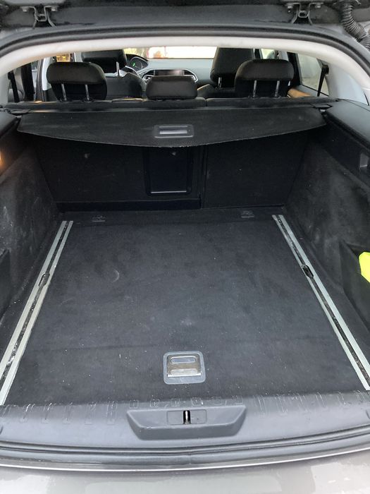 Peugeot 308 blue hdi allure