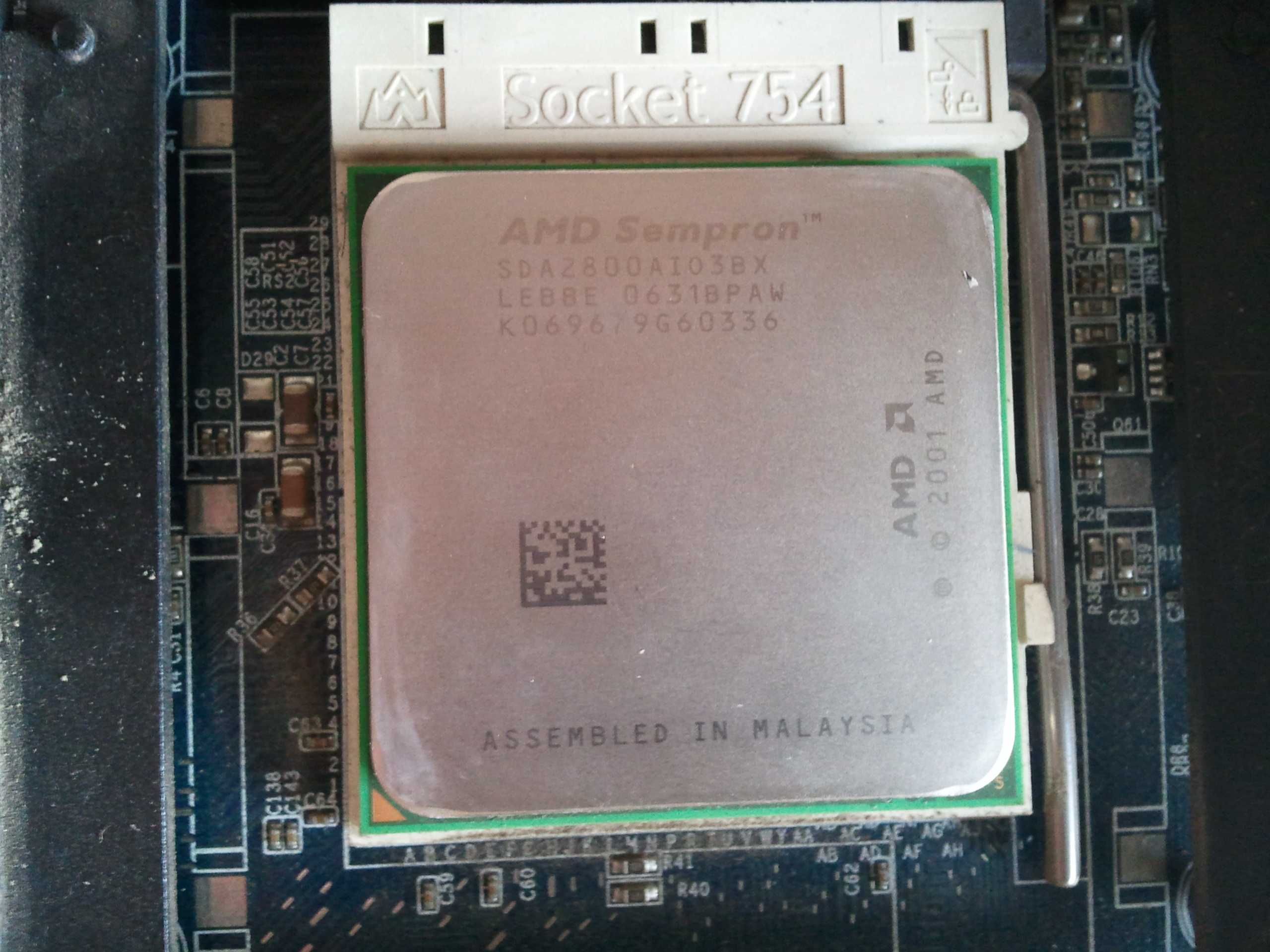 CPU AMD Sempron 2800+ SDA2800AI03BX
